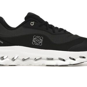 On Running Men's Black and White Athletic Shoes